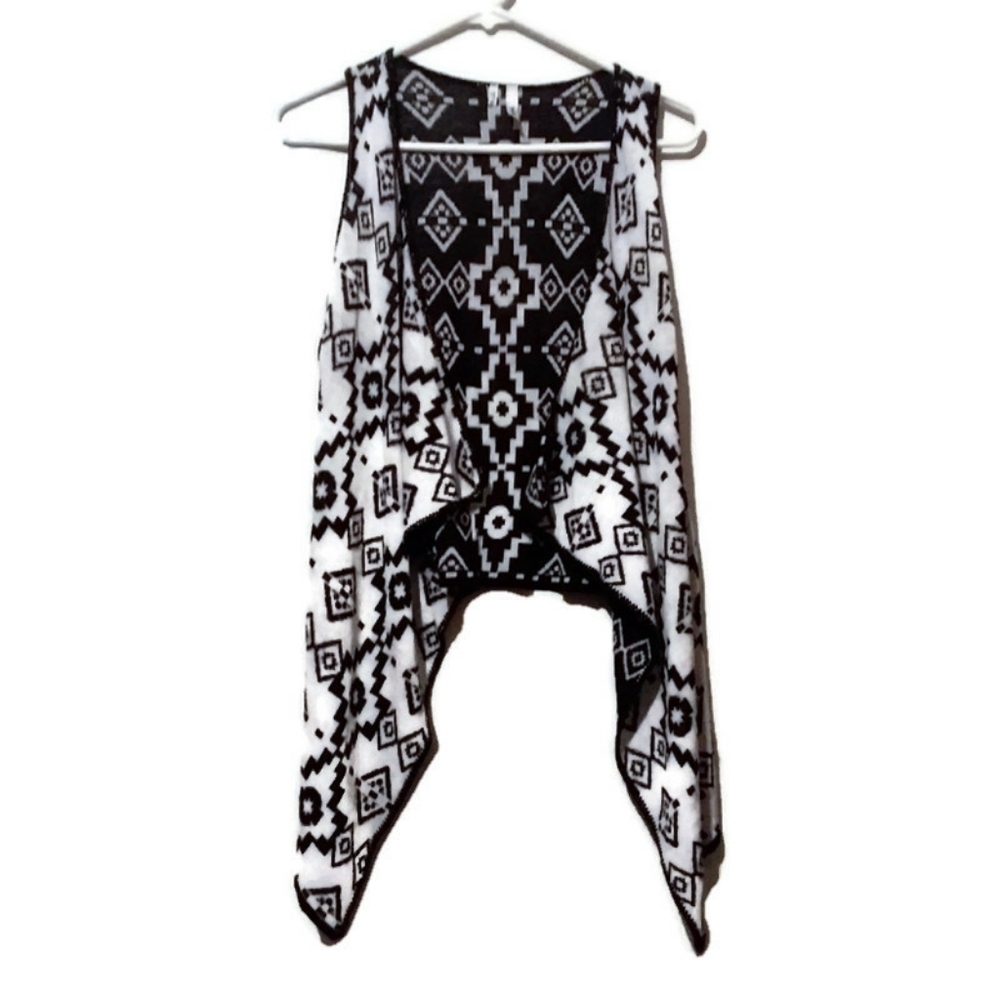 Black & Gray Aztec Tribal Insp‎ Open Front Waterfall Cardigan